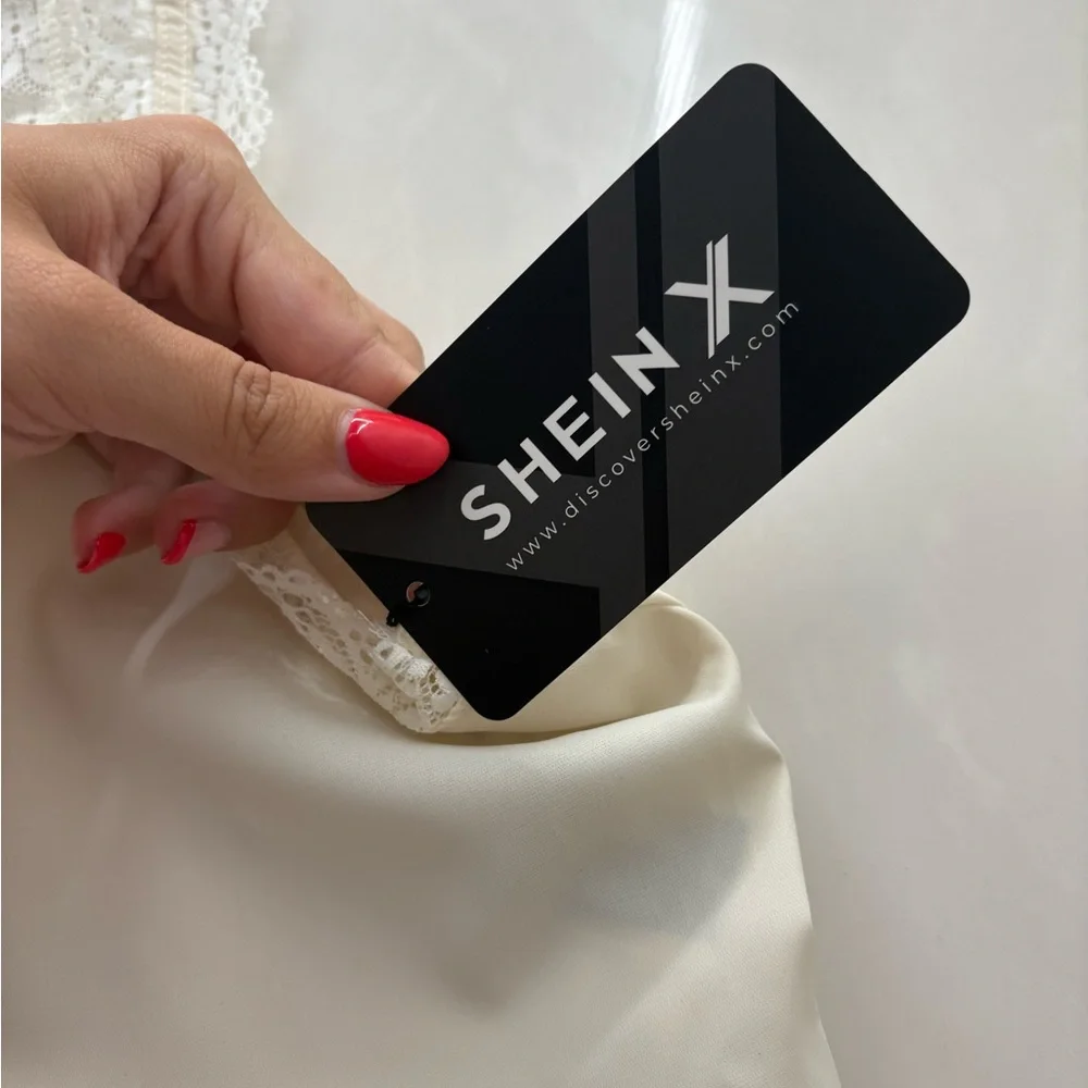 NWT SHEIN Crop Top - Picture 3 of 4